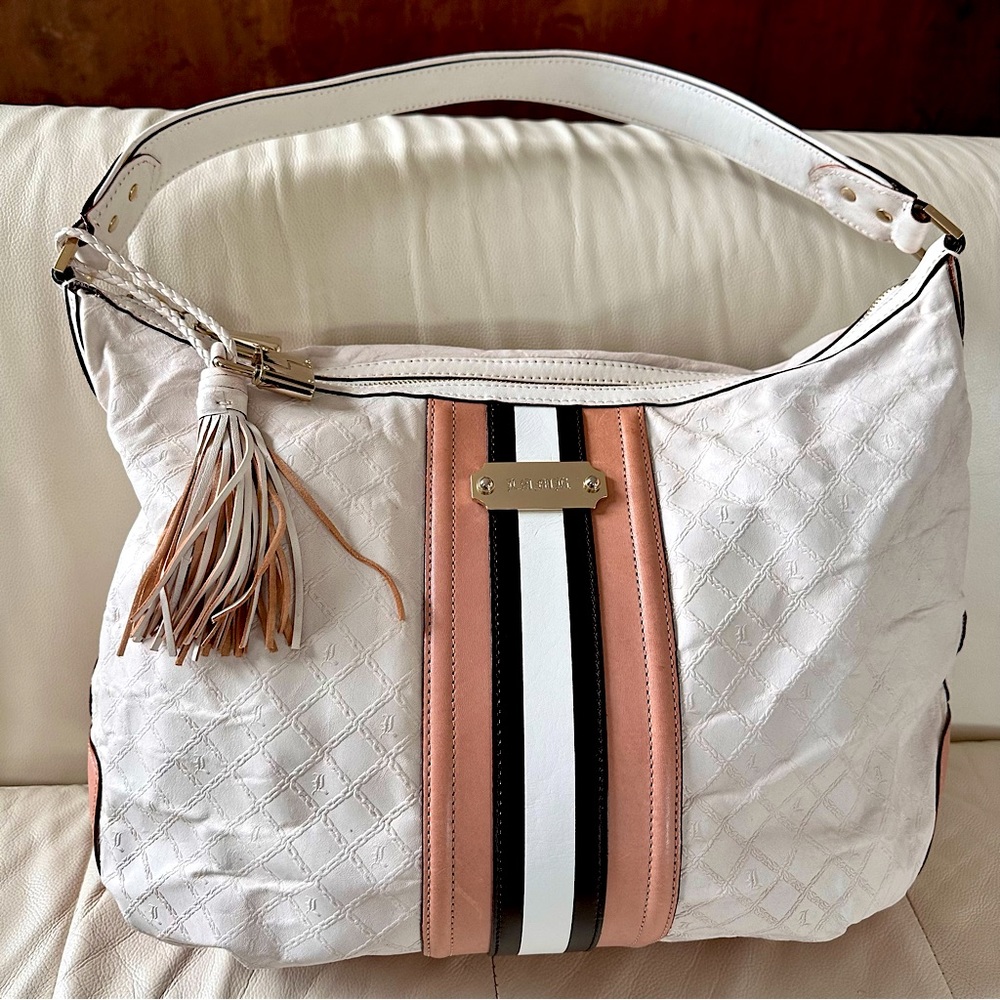 Women’s large shoulder bag, 100%leather in very good condition